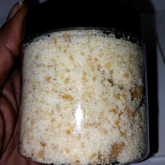 Hand crafted Vanilla Brown sugar emulsified sugar scrub 6oz - Picture 7 of 10